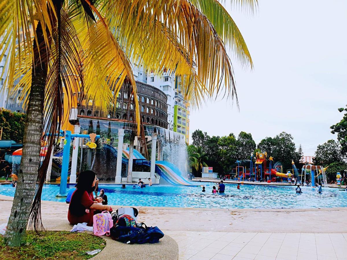 Melaka Top Largest Waterpark Resort - By Youbnb Homestay Melaka Ngoại thất bức ảnh