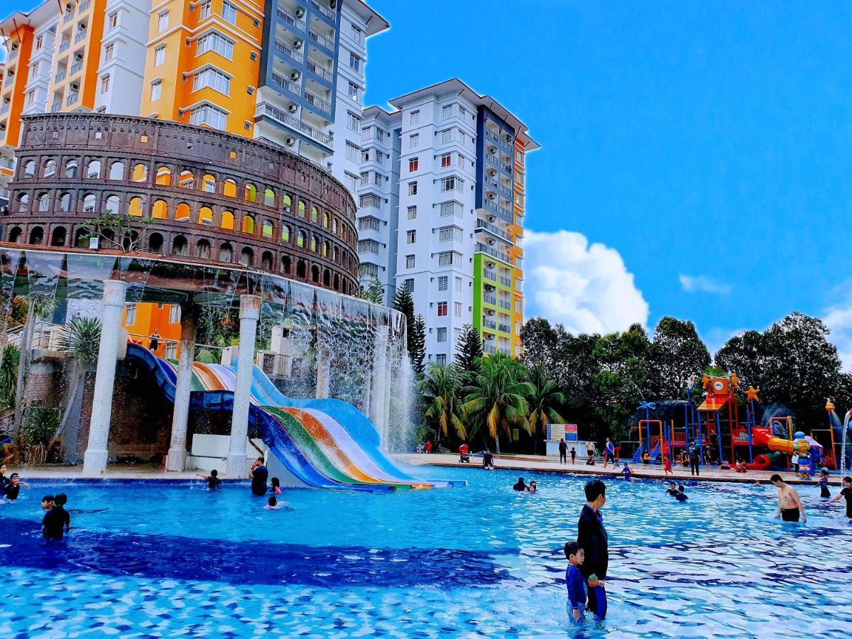 Melaka Top Largest Waterpark Resort - By Youbnb Homestay Melaka Ngoại thất bức ảnh