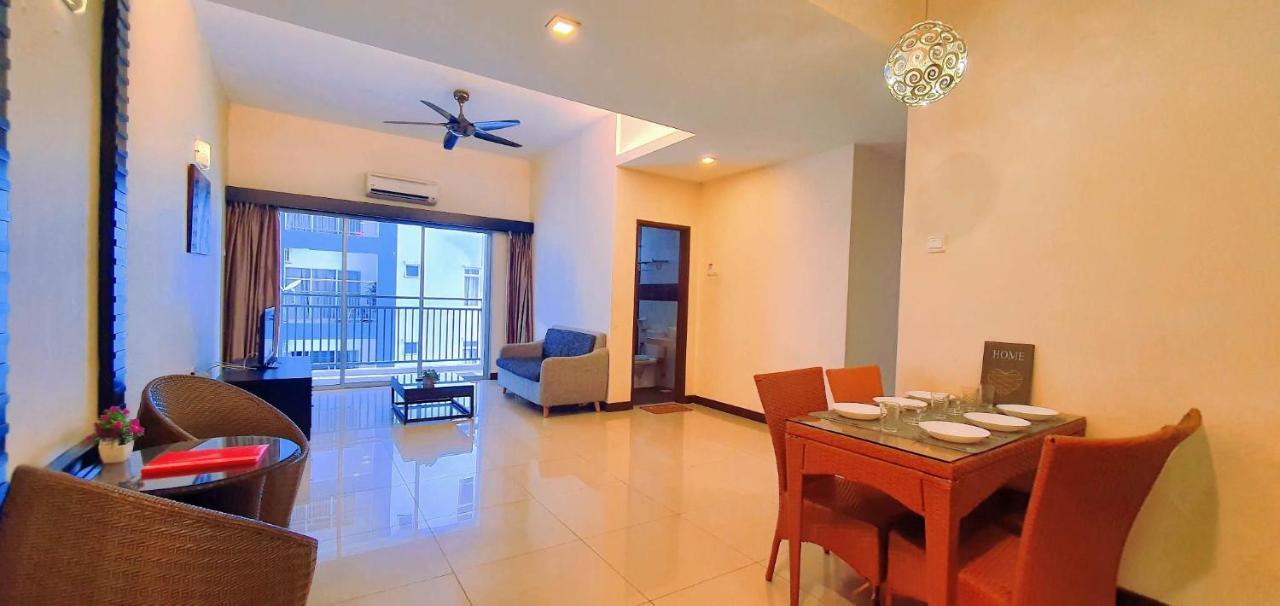 Melaka Top Largest Waterpark Resort - By Youbnb Homestay Melaka Ngoại thất bức ảnh